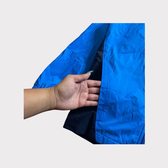 Columbia Black and Blue Windbreaker Jacket - Picture 2 of 5
